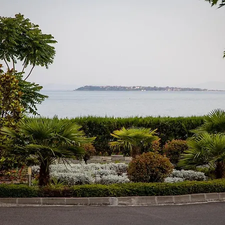 Helios In A Complex In St By Flat Mаnаger Apartment Sweti Wlas